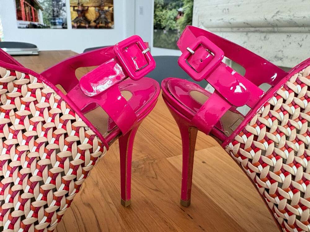 Salvatore Ferragamo Leather Hot Pink Slingback Stiletto Heels Ladies Size 8.5 - Picture 6 of 9